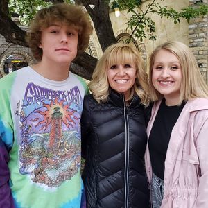 Meet your Posher, Wade